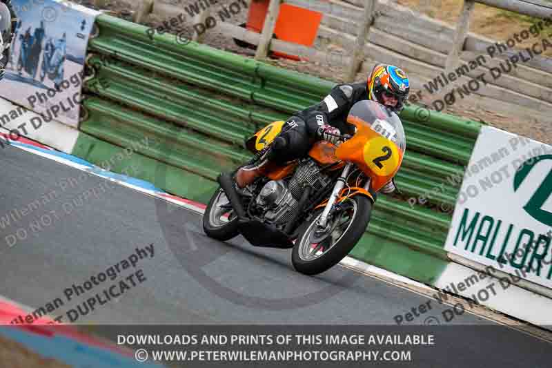 Vintage motorcycle club;eventdigitalimages;mallory park;mallory park trackday photographs;no limits trackdays;peter wileman photography;trackday digital images;trackday photos;vmcc festival 1000 bikes photographs